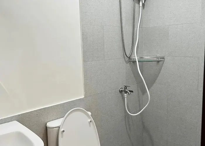 Median Staycation Near It Park * Себу