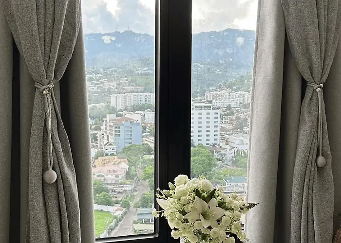 Median Staycation Near It Park Апартаменты